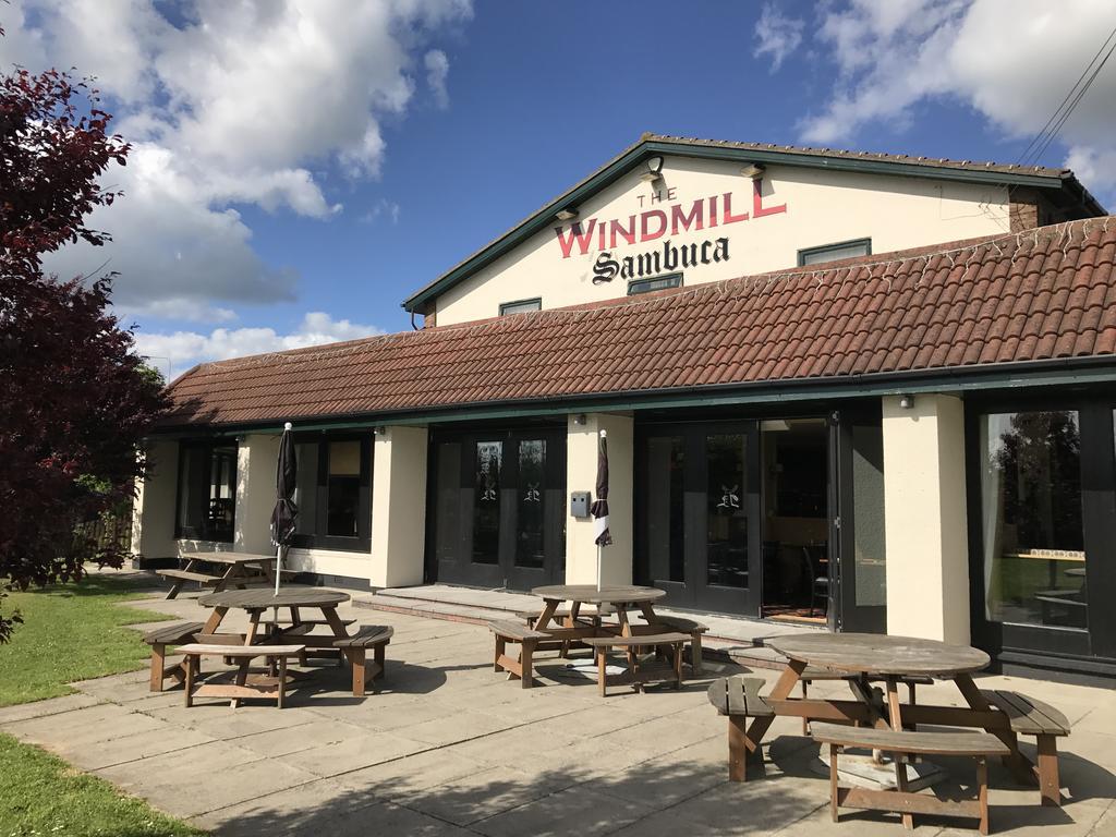 The Windmill Hotel Elwick Exterior foto